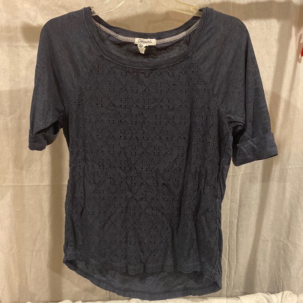 Dark blue/grayish textured top